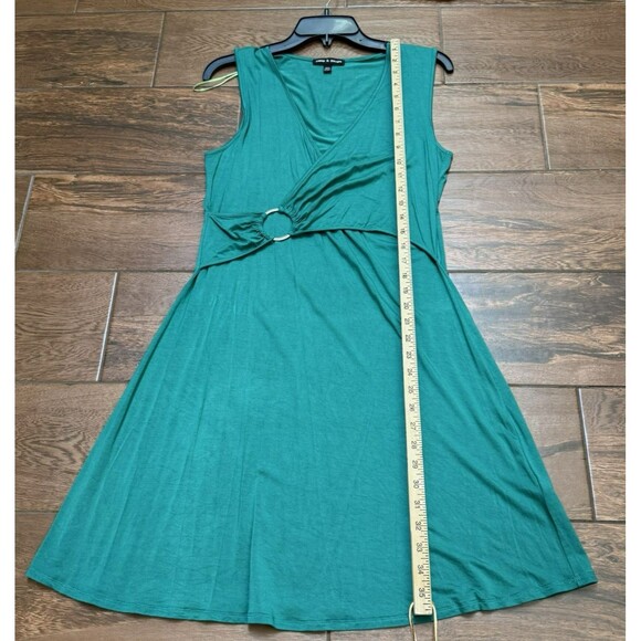 Cable & Gauge Green Wrap Midi Dress - Picture 7 of 9